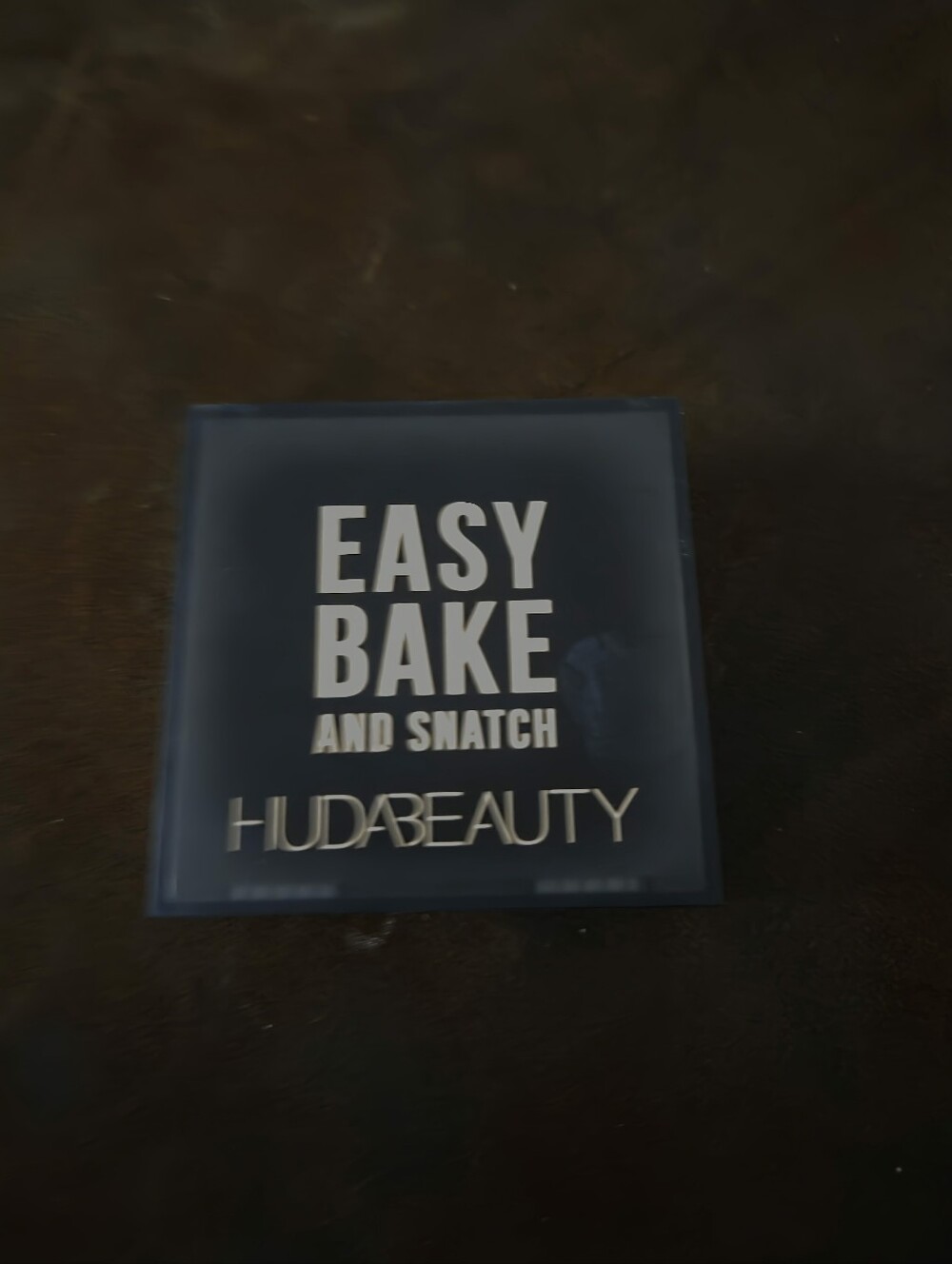 HUDA BEAUTY Easy Bake PRESSED POWDER "CHERRY BLOSSOM"